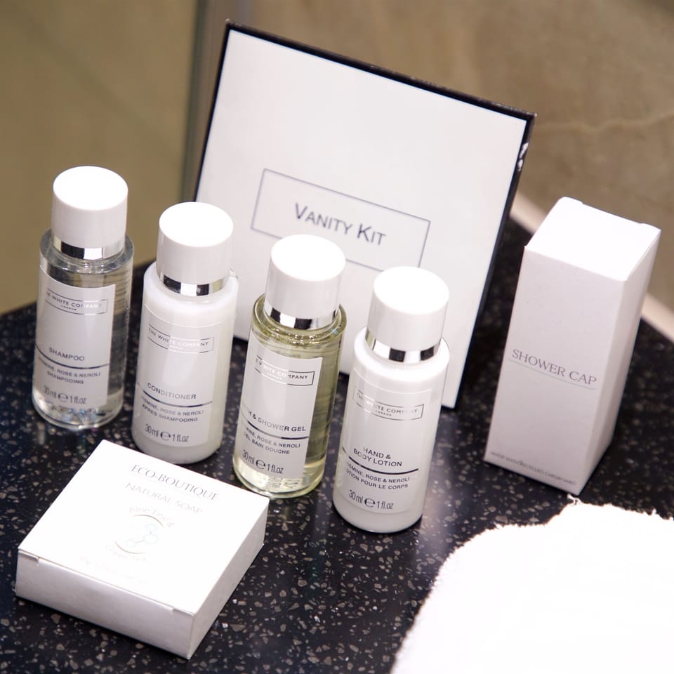 Premium Double Room, 1 King Bed, Balcony, City View | Bathroom | Shower, rainfall showerhead, free toiletries, hair dryer