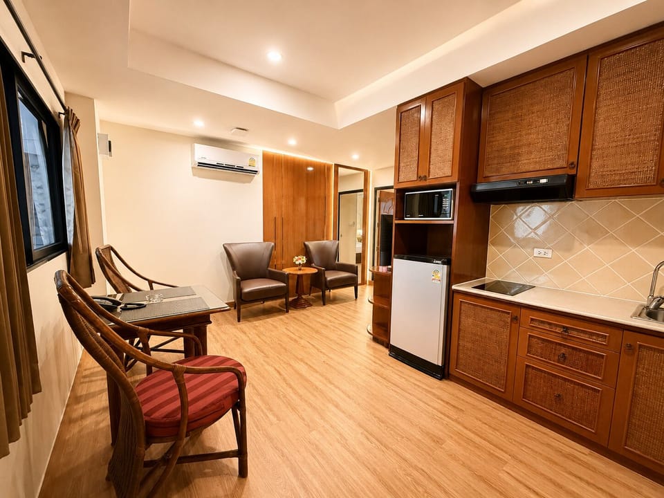 Private kitchenette