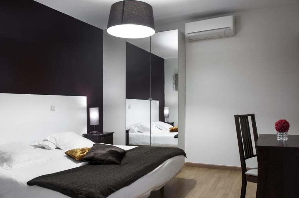 Select Comfort beds, iron/ironing board, free WiFi, bed sheets