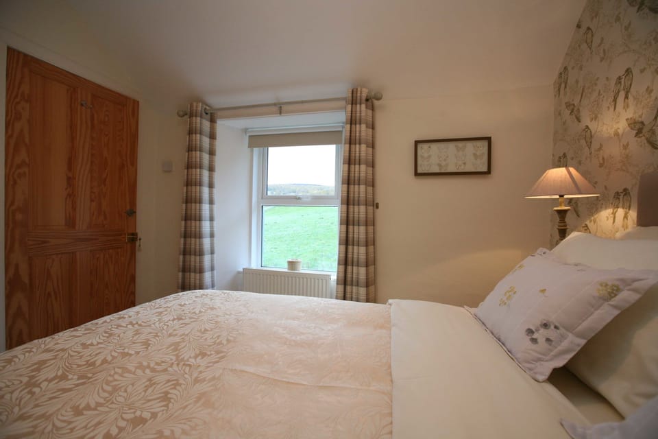 Double Room, Private Bathroom | Free WiFi, bed sheets