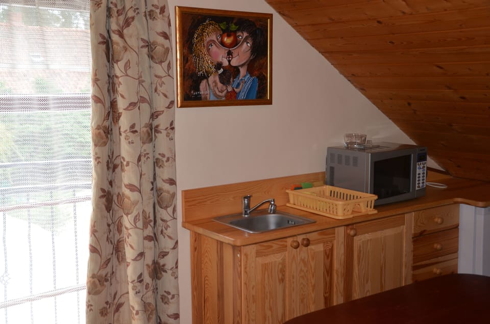 Room (Freya) | Private kitchenette