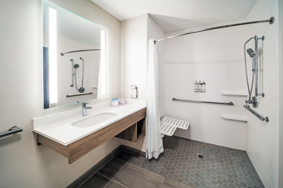 Desk, iron/ironing board, free cribs/infant beds, free rollaway beds