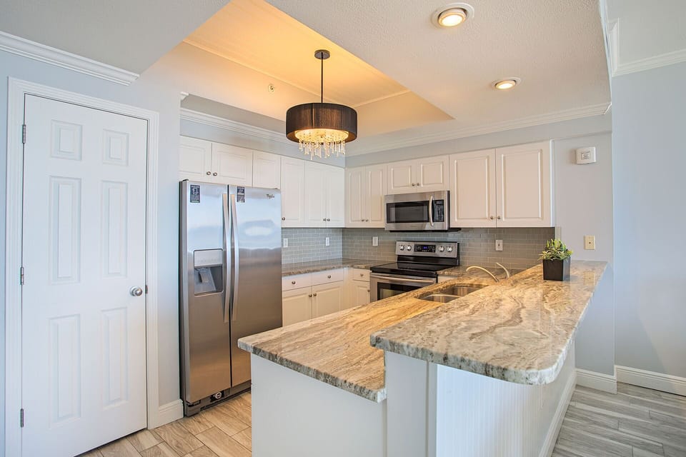 Majestic Sun 411A Kitchen