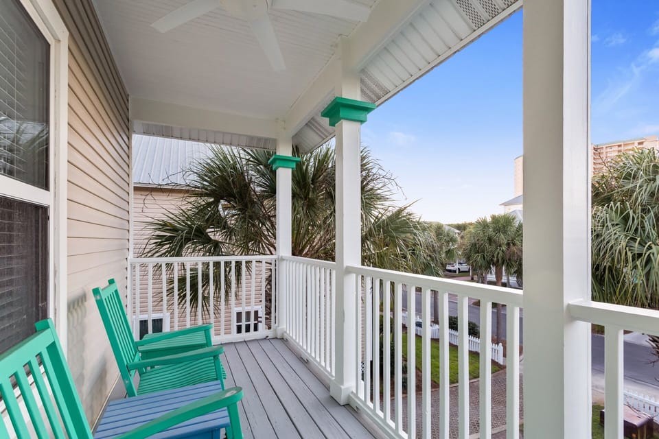 22-Edens-Estate-Balcony