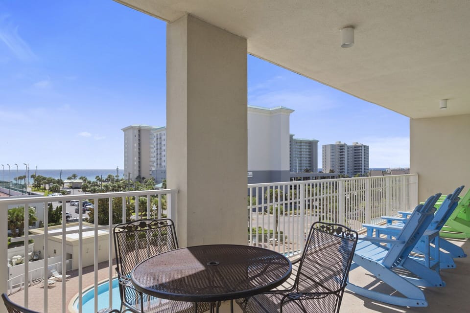 22-Ariel-Dunes-I-401-Balcony