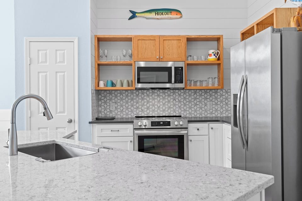 Hideout Kitchen Alt 2