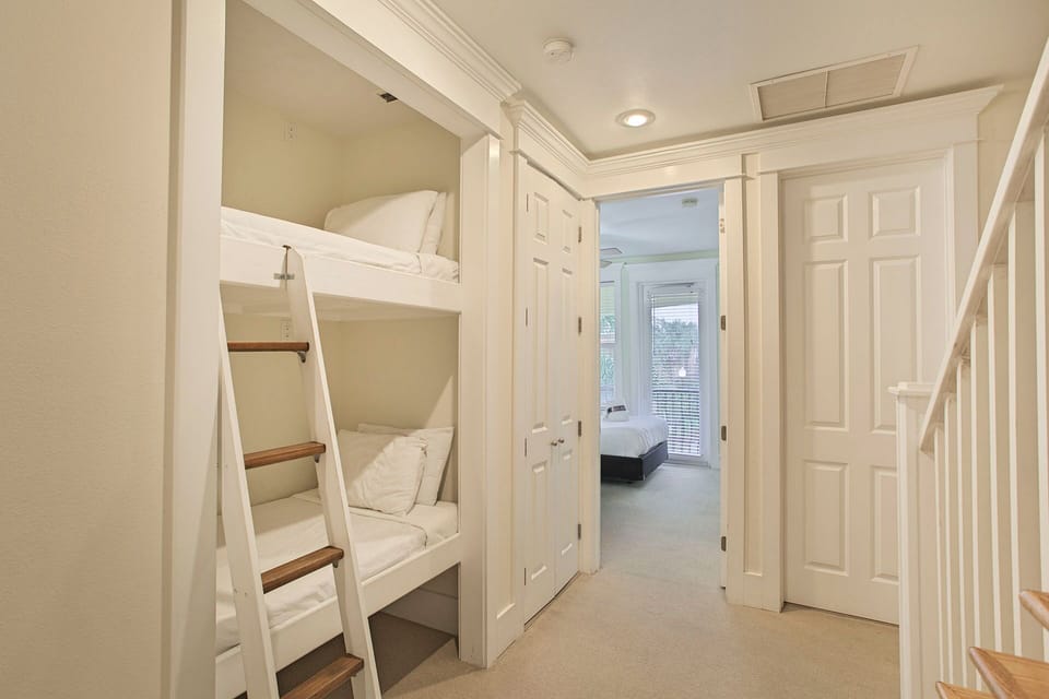 23-Island-Time-Bunk-Nook