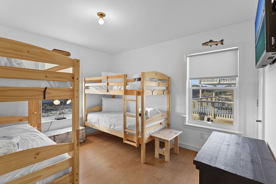 24-Averitts-Favorite-Bunk-Room