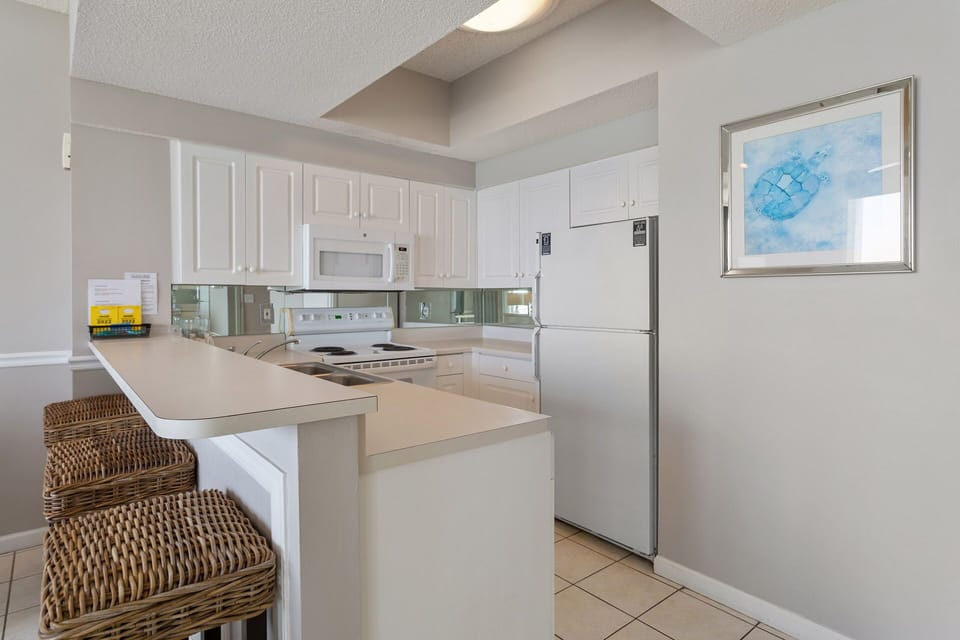 22-Majestic-Sun-709A-Kitchen