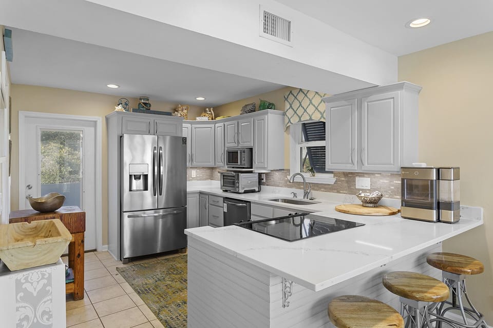 24-Pelican-Place-Kitchen