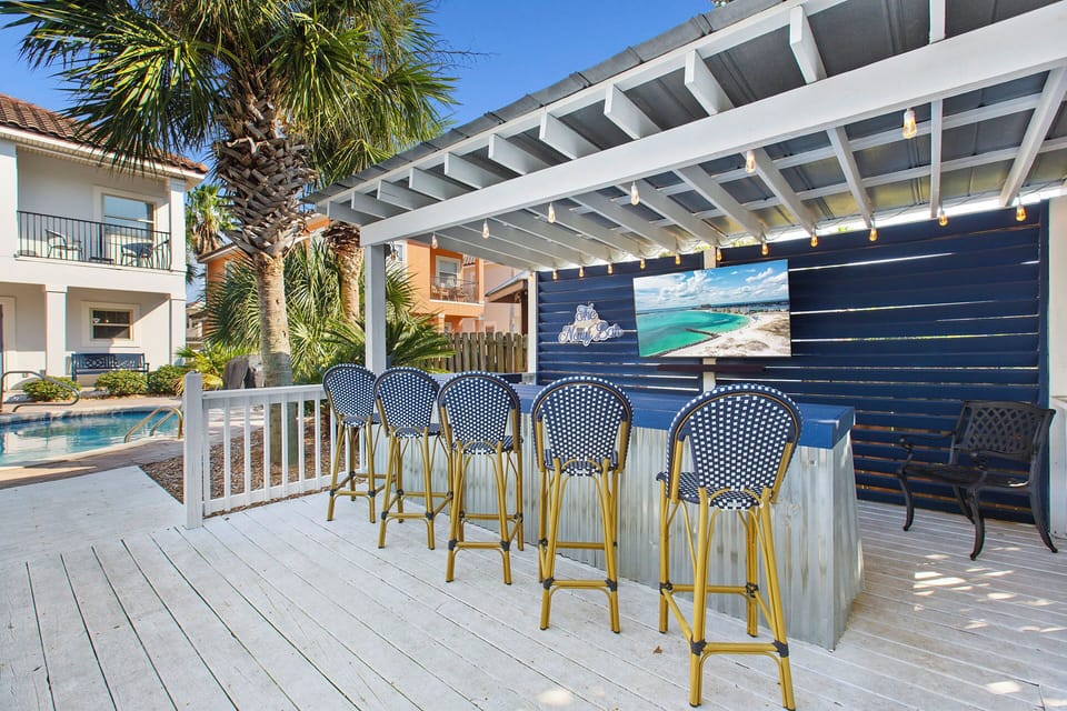 Treasure Chest Bar