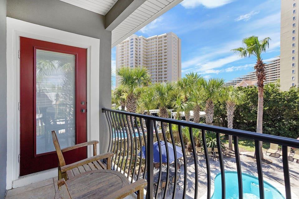Surfin' Safari Balcony