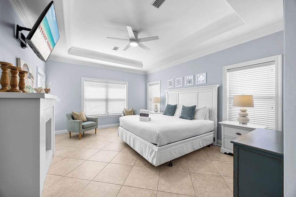 Breakaway Primary Bedroom