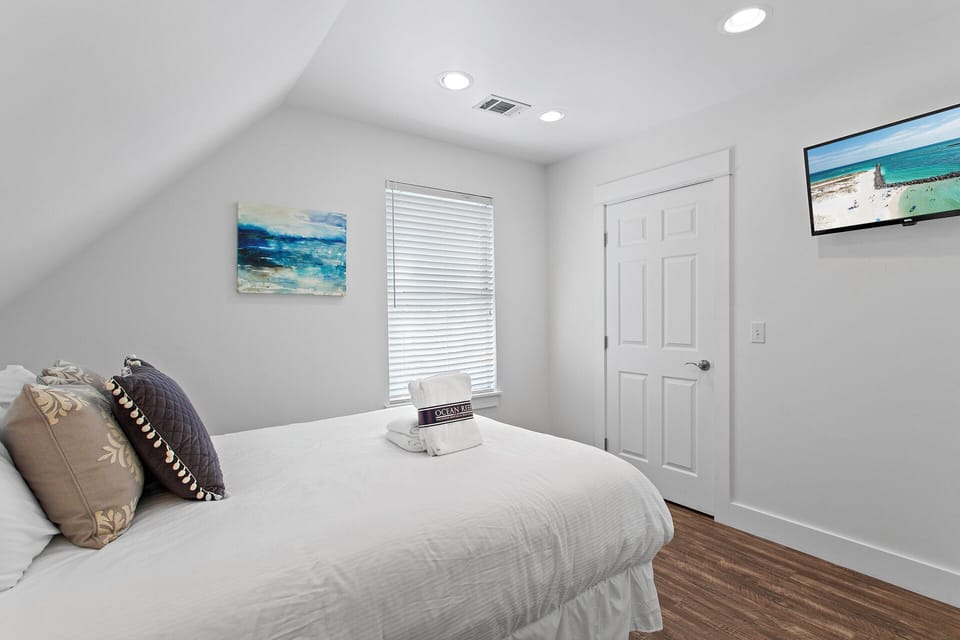 On Point Guest house Bedroom