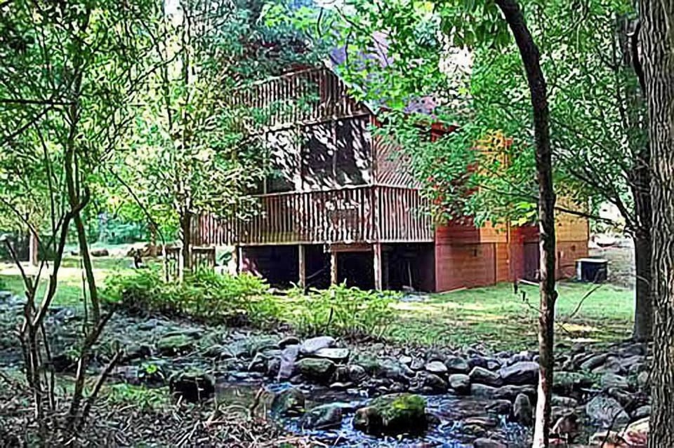 Gatlinburg Cabin Rentals Honeymoon Hills Creekside Screen Porch