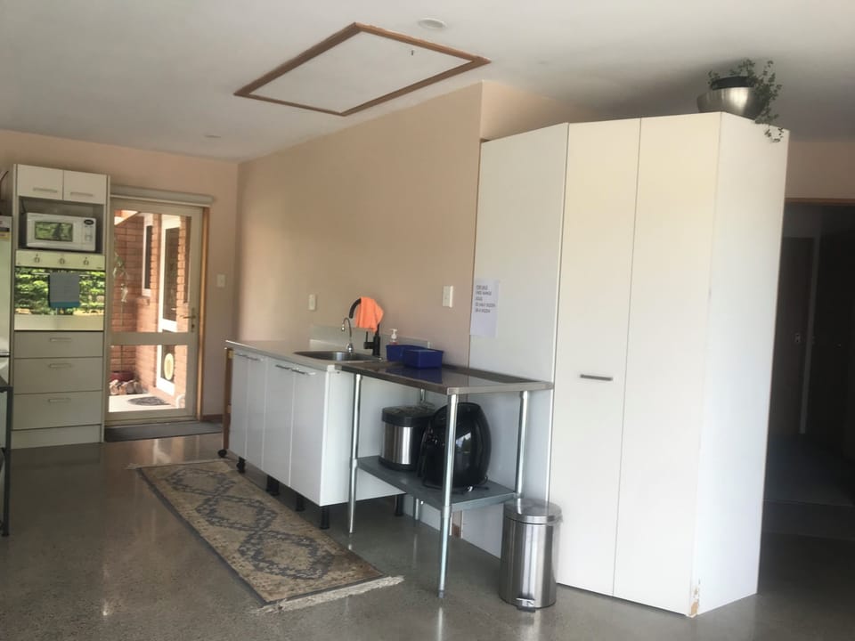 Shared fridge, shared microwave
