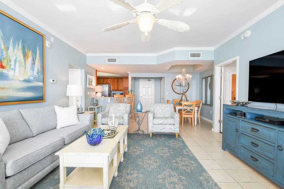 Silver Beach Towers West 805 - Living Area