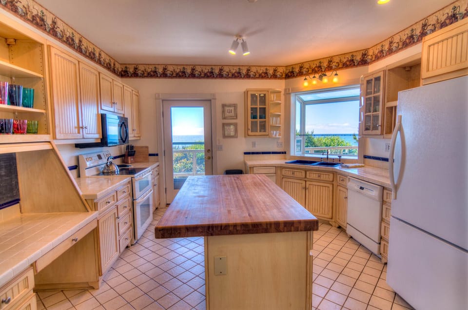 Full kitchen stocked ready for you and your guests.