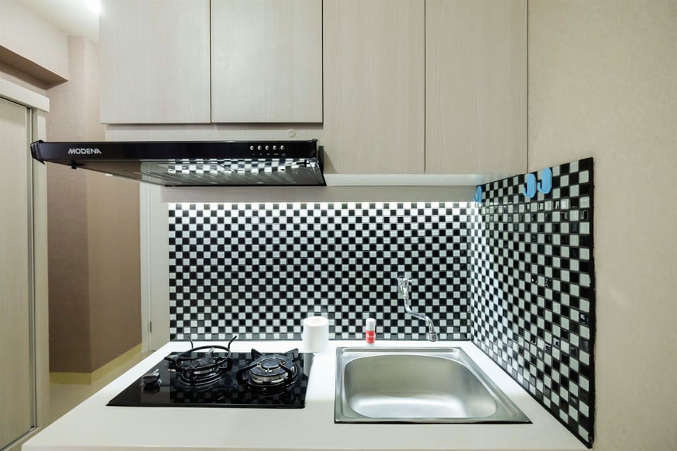 Studio | Private kitchenette | Fridge, stovetop, rice cooker, cookware/dishes/utensils