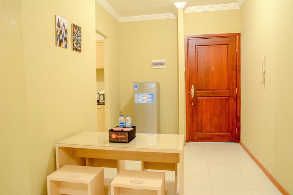 Apartment, 2 Bedrooms | In-room dining