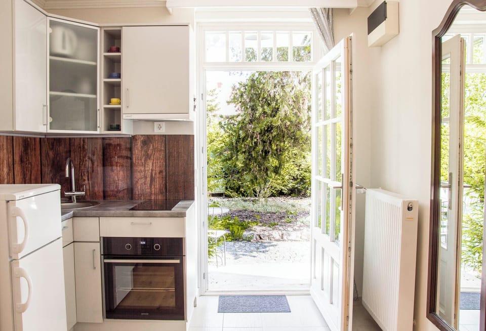 Luxury Apartment, 1 Bedroom | Private kitchen | Fridge, oven, stovetop, espresso maker