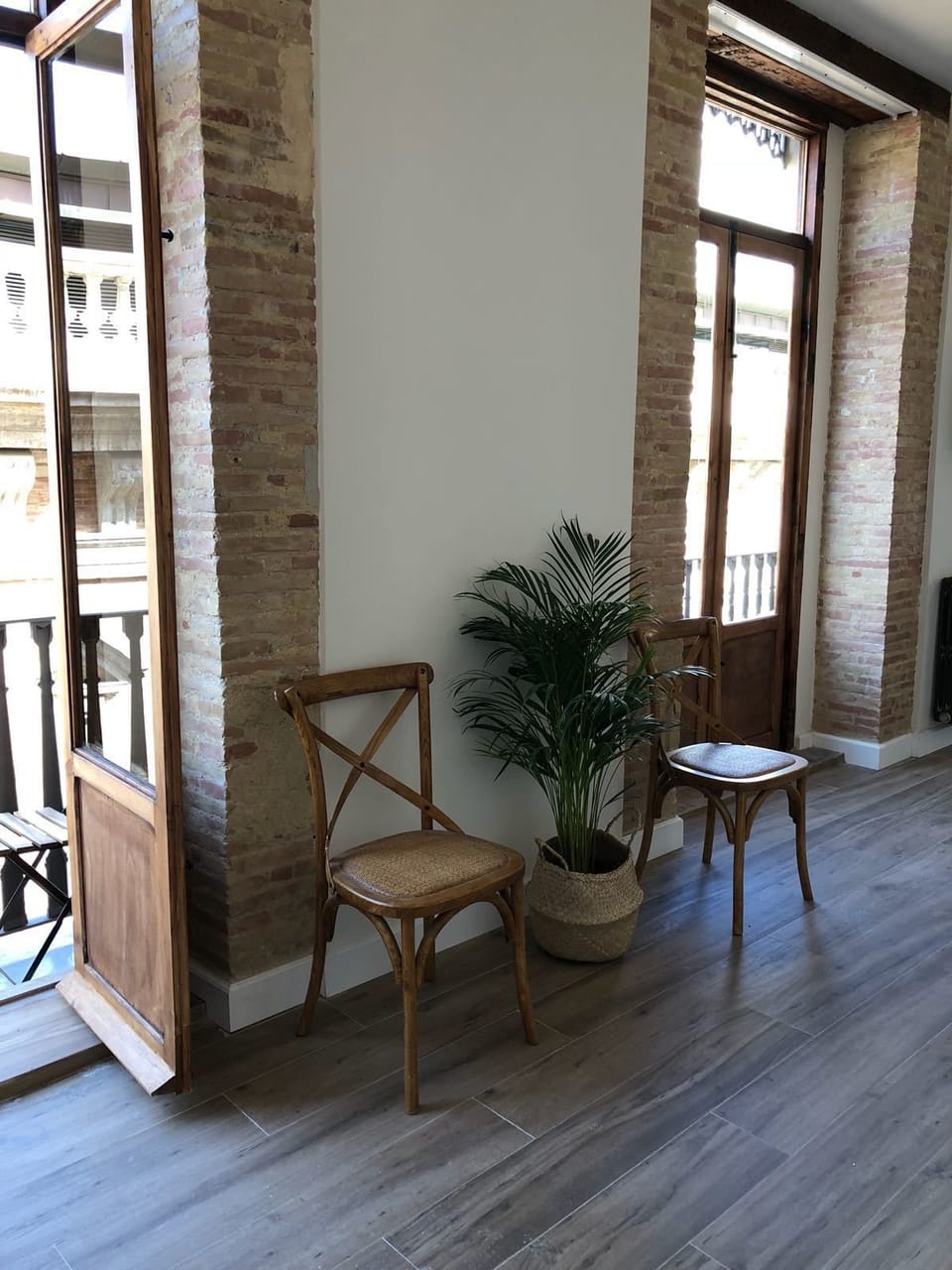 Suite, Balcony | Blackout drapes, iron/ironing board, free WiFi, bed sheets