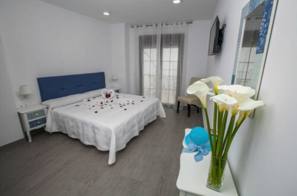 Soundproofing, free cribs/infant beds, free WiFi, wheelchair access