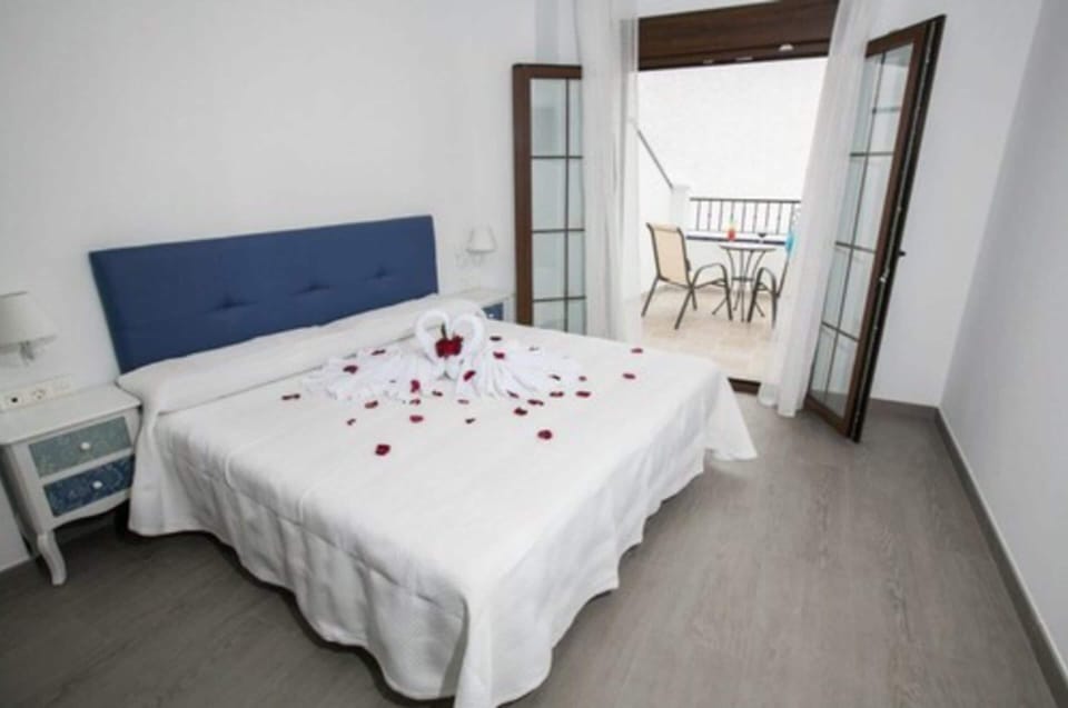 Soundproofing, free cribs/infant beds, free WiFi, wheelchair access