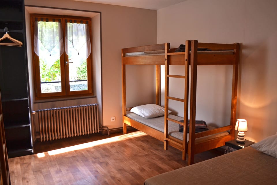 Basic Room, Shared Bathroom, Garden View (Chambre de 6 personnes) | Individually decorated, individually furnished, free WiFi