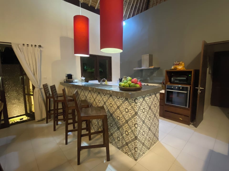 Deluxe Villa, 4 Bedrooms | Private kitchen | Fridge, microwave, stovetop, electric kettle
