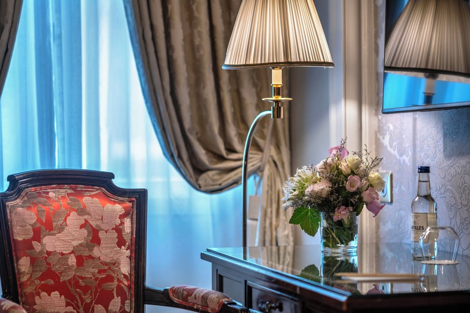 Suite Deluxe - Belle Epoque | Premium bedding, down comforters, pillowtop beds, minibar