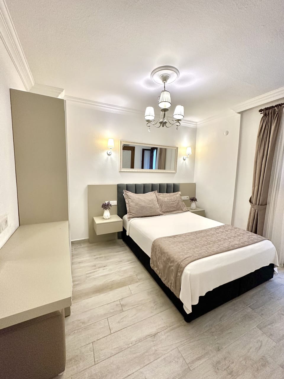 Standard Room | Minibar, individually decorated, free WiFi, bed sheets