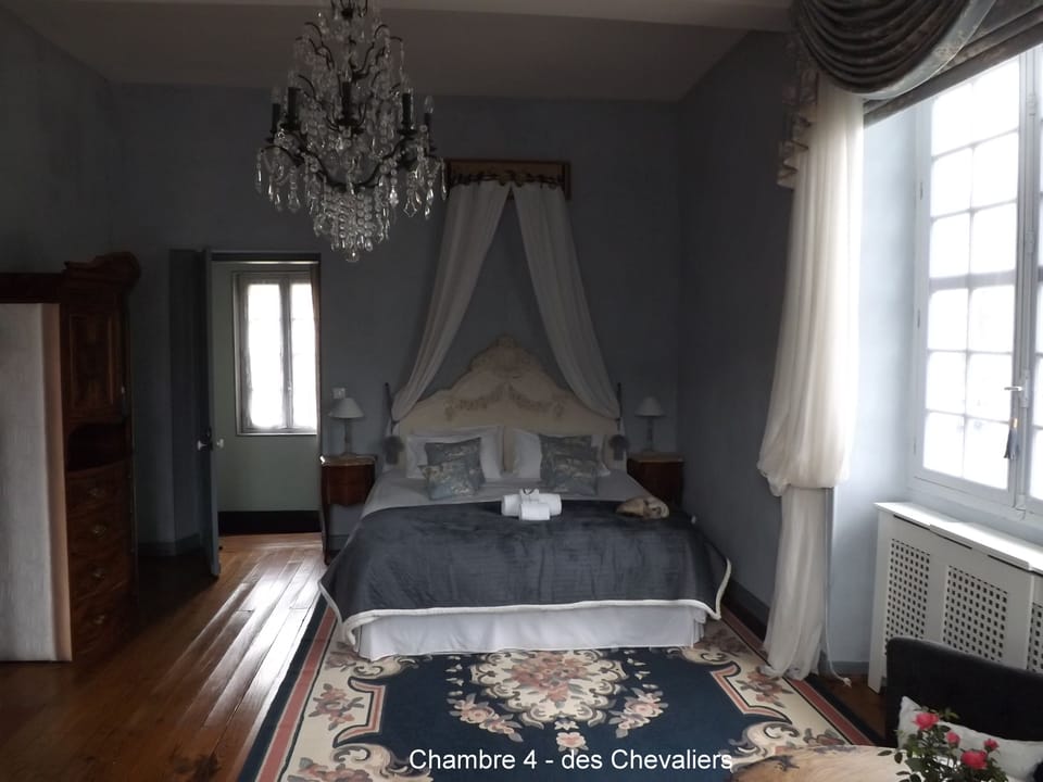 Deluxe Double Room | Premium bedding, in-room safe, individually decorated
