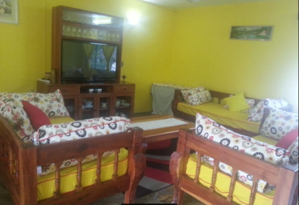 Villa | Living area | Flat-screen TV