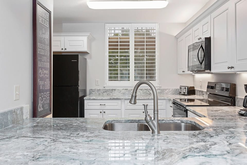 Granite Bar 