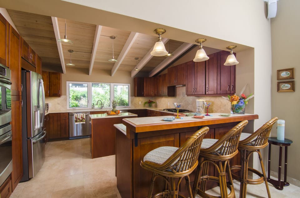 Kitchen and Bar