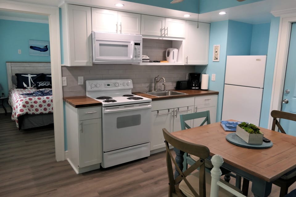 kitchen counter and entrance to the bedroom
