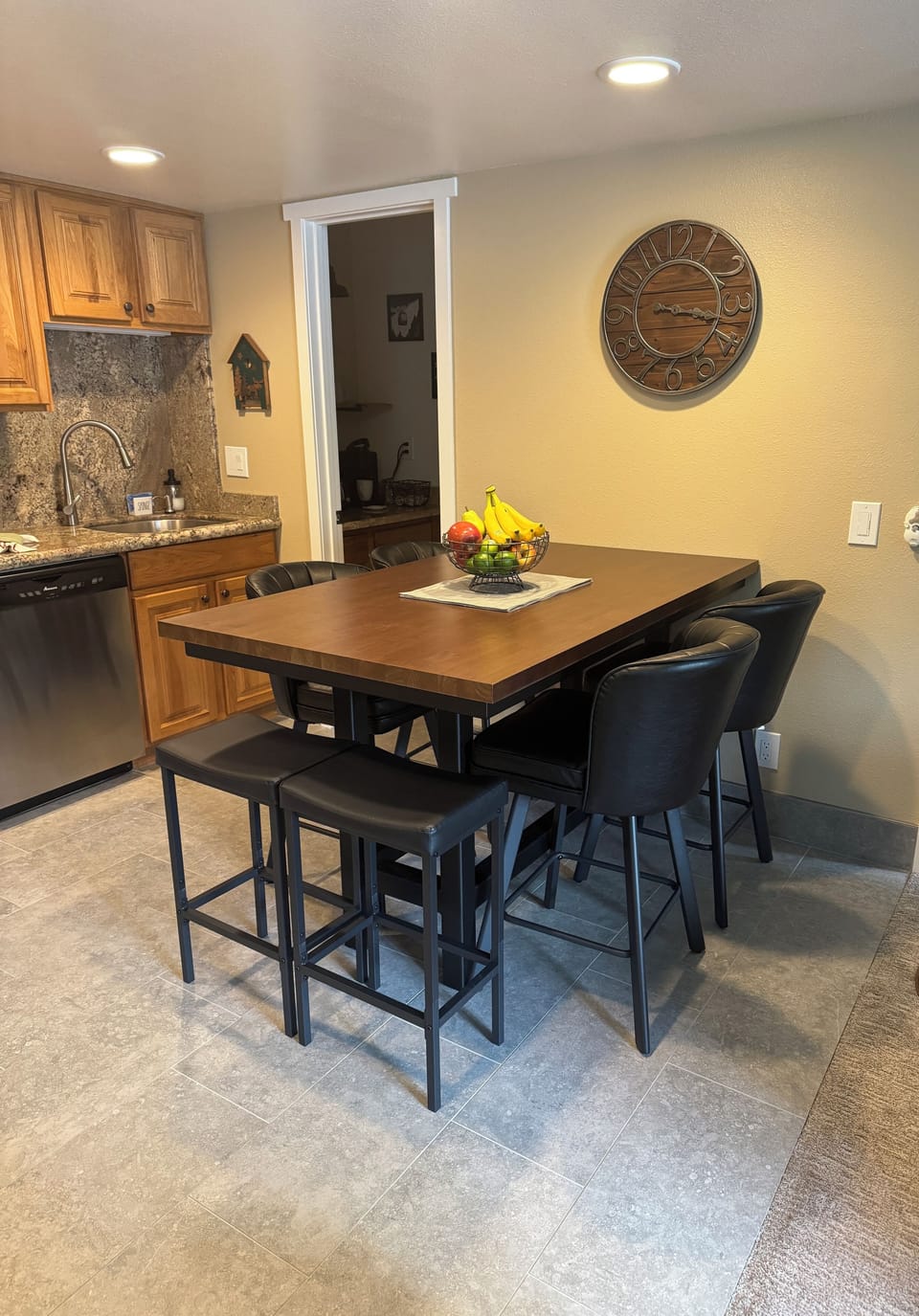 Kitchen table seats 6