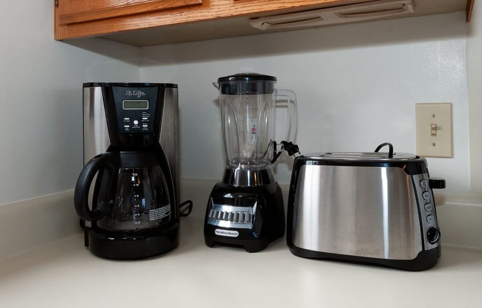 Sealodge F9 | Princeville vacation rentals at Sealodge Kauai 10 - Sealodge F9 | Princeville vacation rentals at Sealodge Kauai | Some of the appliances for your use