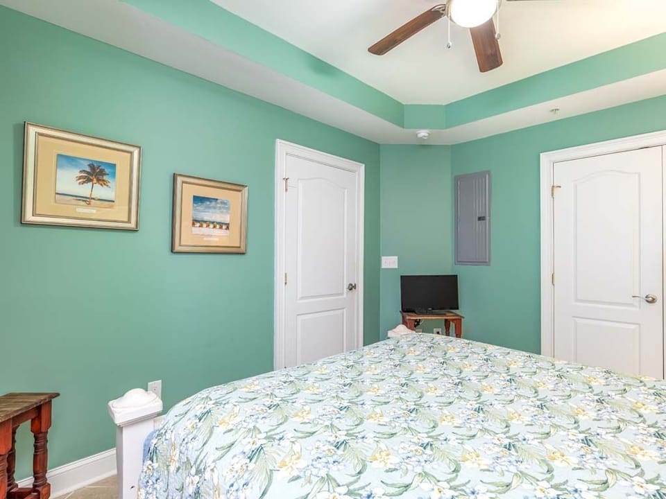 Second Bedroom - Queen Size Bed