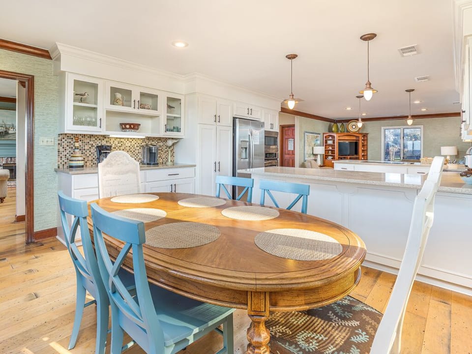 Dining Area overlooking Bay and Beach