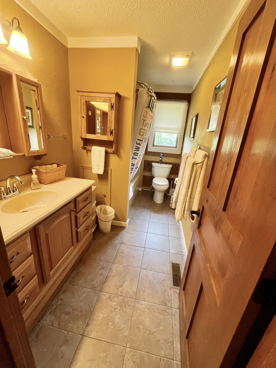 Upstairs bathroom
