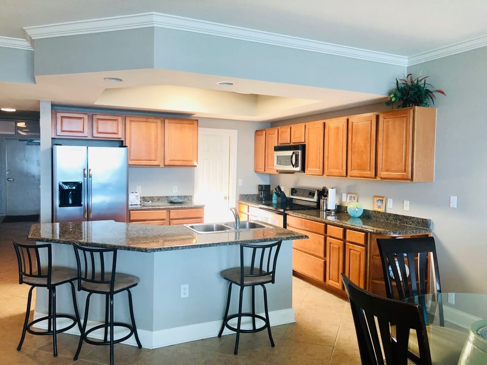 Full size Kitchen