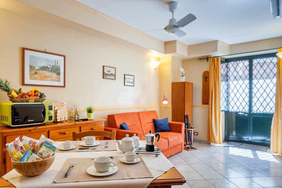 Living room,Seating area