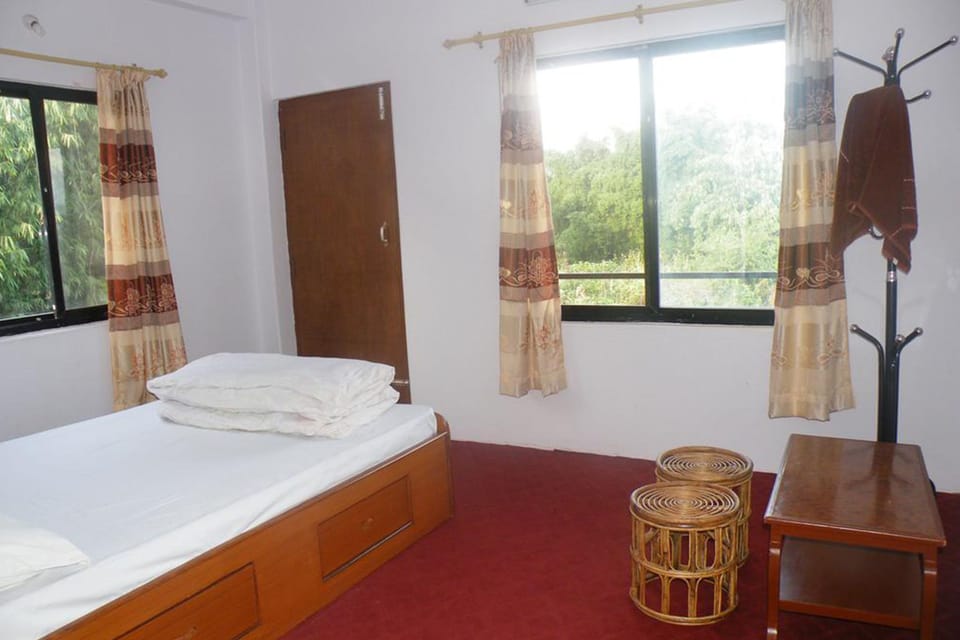 Apartment | In-room safe, desk, iron/ironing board, free WiFi