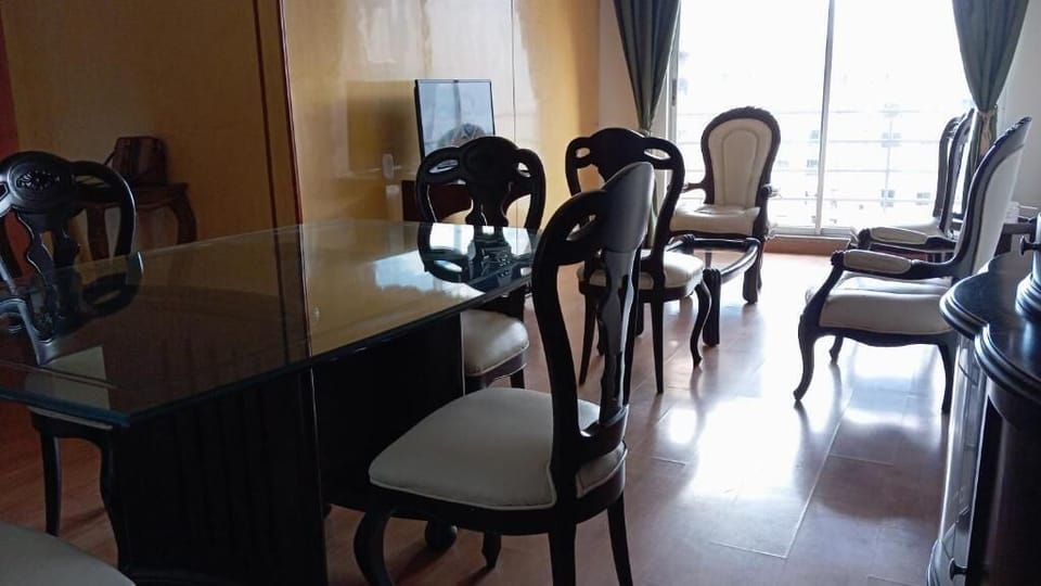 Basic Apartment | Living area | TV