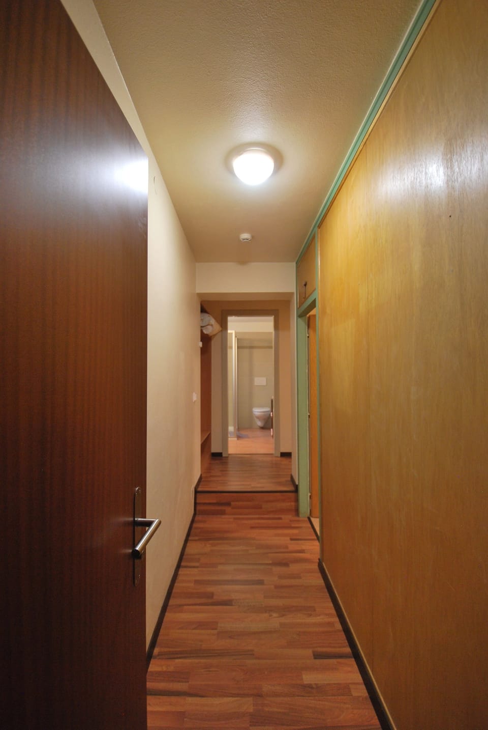 Apartment | Desk, soundproofing, cribs (surcharge), WiFi (free)