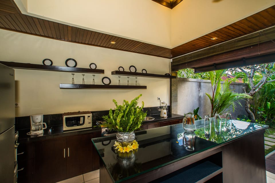 Superior Villa, 3 Bedrooms, Poolside | Private kitchenette | Fridge, microwave, stovetop, coffee/tea maker