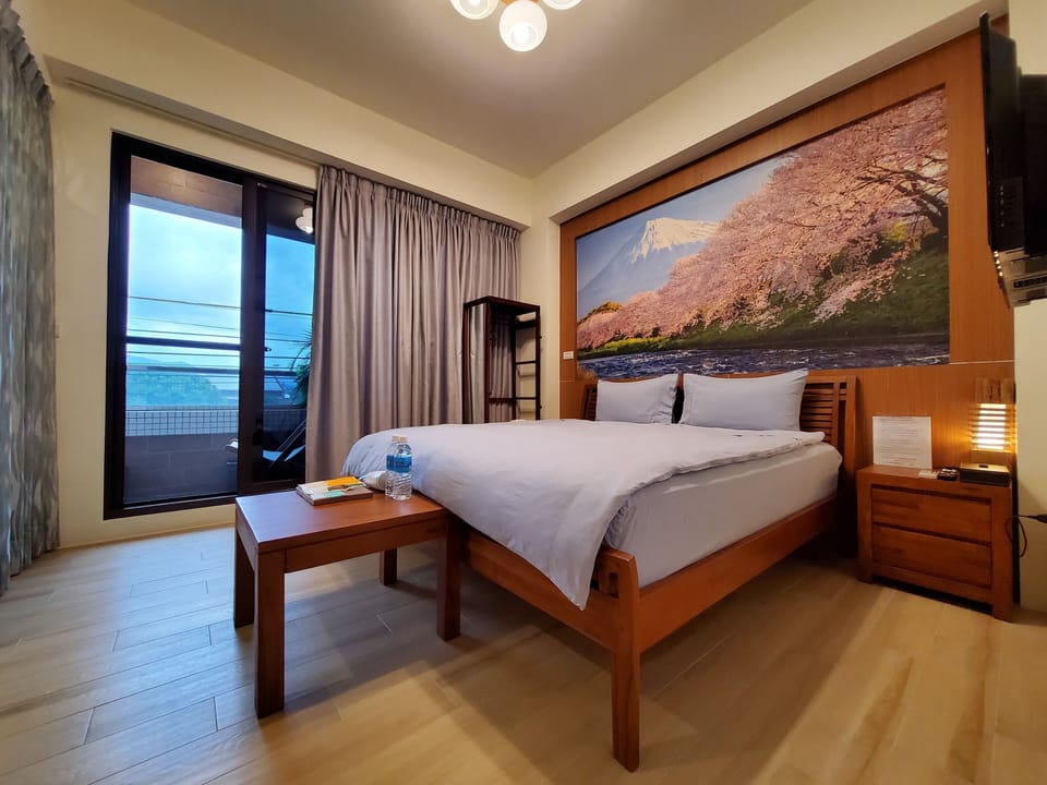 Signature Double Room, 1 Queen Bed, Balcony, Mountain View | 1 bedroom, premium bedding, down comforters, minibar
