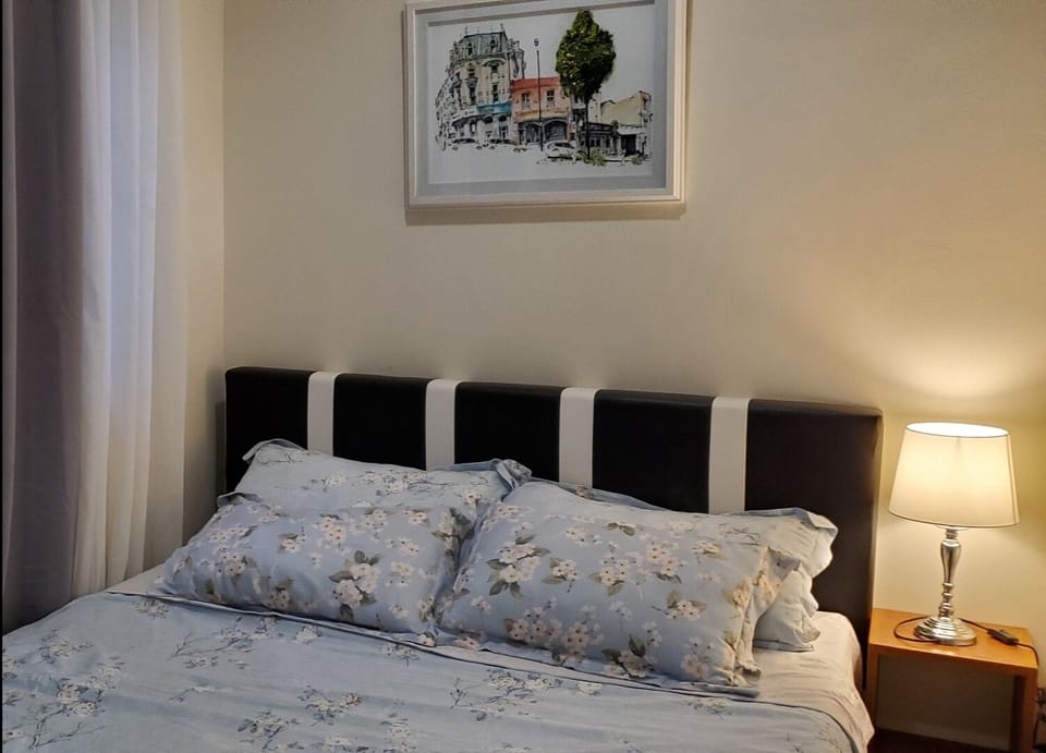 Standard Studio | Desk, iron/ironing board, free WiFi, bed sheets